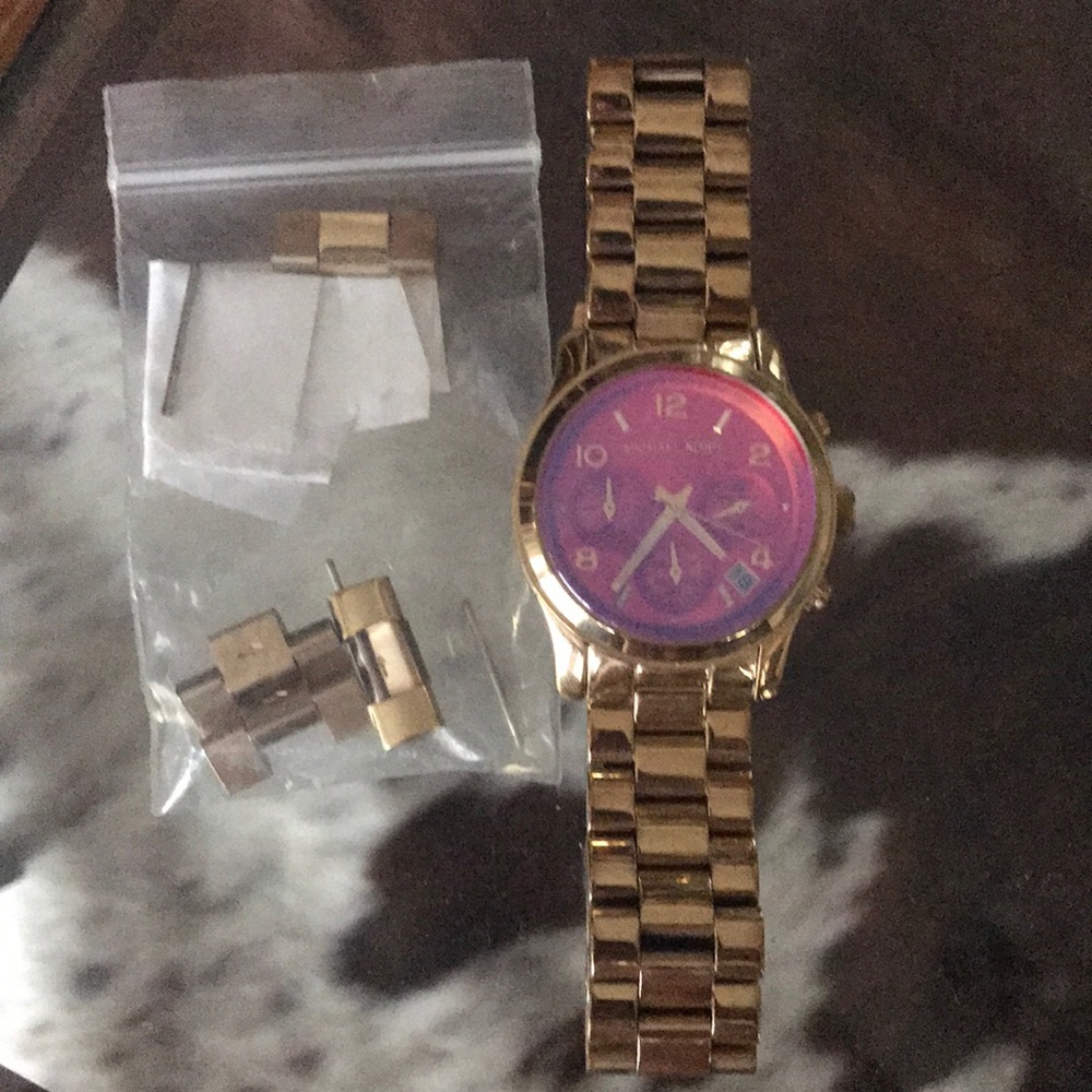 Michael Kors Watch - Picture 3 of 5